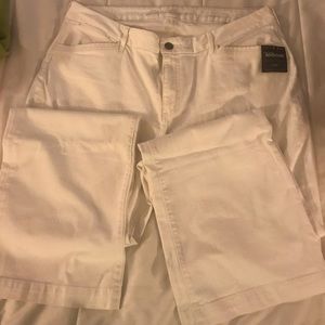 Eddie Bauer - new white jeans